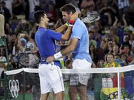 கடந்த ஒலிம்பிக்கில் தோற்ற அதே வீரரிடம் இம்முறையும் வீழ்ந்த ஜோகோவிச்.. கண்ணீருடன் வெளியேறினார்