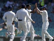 புவனேஷ்வர் குமார் அபார பந்து வீச்சு: மே.இ.தீவுகள் அணி 225 ரன்களுக்கு ஆல் அவுட்!