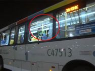 ரியோ ஒலிம்பிக்: பத்திரிகையாளர்கள் சென்ற பேருந்து மீது துப்பாக்கிச் சூடு- 3 பேர் காயம்