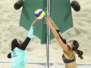 பிகினி vs பர்தா.. வைரலாகும் ஒலிம்பிக் மகளி்ர் பீச் வாலிபால் 'கலாசார மோதல்'!