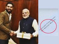 என்ன கோபமோ.. மோடிக்கே விபூதி அடித்த யுவராஜ்சிங்!