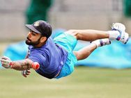 ஜான்டி ரோட்சுக்கு பிறகு இப்படி பறந்து, பறந்து ஃபீல்டிங் செய்வது நம்ம கோஹ்லிதான்!