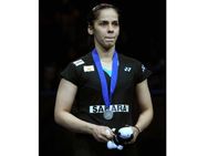 நாட்டுக்காக உயிர் தியாகம் செய்த வீரர்களின் குடும்பத்திற்கு ரூ.6 லட்சம் அளித்த சாய்னா நேவால்