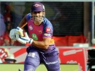 டோணியின் அதிரடியால் புனேயிடம் வீழ்ந்தது ஹைதராபாத்.. கடைசி பந்து வரை த்ரில்