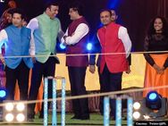 ஐபிஎல் தொடக்க விழாவில் ஜாம்பவான்களுக்கு கவுரவம்.. சச்சின், கங்குலி உள்ளிட்டோருக்கு உற்சாக வரவேற்பு