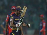 டெல்லியை 4 விக்கெட் வித்தியாசத்தில் வீழ்த்தியது கொல்கத்தா.. புள்ளிப் பட்டியலில் முதலிடம்