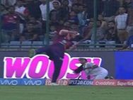 பாய்ந்து அடித்த ஷமி... பறந்து பிடித்த ஸ்டோக்ஸ்.. அசந்து போன ரசிகர்கள்