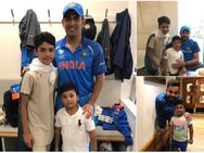 தேங்க்ஸ் டோணி, கோஹ்லி, யுவி.. நன்றி தெரிவித்த பாகிஸ்தான் வீரர் அசார்... என்னவாம்?