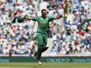 இந்திய பந்துவீச்சை பஞ்சுபஞ்சாக்கி பறக்கவிட்ட பாகிஸ்தான்! 338 ரன்கள் குவிப்பு! #INDvPAK #INDvsPAK