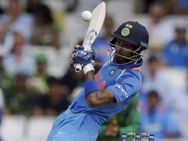 ஏதோ பாண்ட்யா மட்டும் இல்லைன்னா.. 100ஐக் கூட தாண்டியிருக்காது இந்தியா!