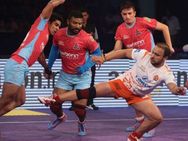 புரோ கபடி லீக்: ஜெய்ப்பூர் பிங்க் பாந்தர்ஸ் டபாங் டெல்லியிடம் படு தோல்வி