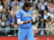 சூப்பர்ப் ஜூலன்.. !