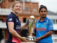 மகளிர் உலக கோப்பை.. அனல் பறக்கும் இறுதி போட்டியில் இந்தியா-இங்கிலாந்து இன்று மோதல்