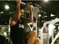 இளம் பெண்கள் கோஹ்லியின் இந்த வீடியோவை பார்த்து விடாதீர்கள்!