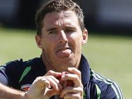 எப்போது ரிடையர்மென்ட் – 47 வயது ஹாக் சொல்வதை கேளுங்க!