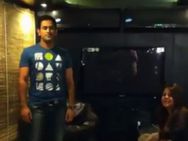 அட, டோணியா இப்படி.. சாக்ஷியுடன் சேர்ந்து அடித்த கூத்தை பாருங்க.. வைரலாகும் வீடியோ