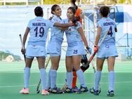 ஆசியக் கோப்பையை நெருங்கியது பெண்கள் ஹாக்கி அணி