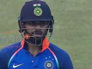 அவரு யாருன்னு தெரியுமா..? டோணியை குறை சொல்ல யாருக்கும் அதிகாரம் இல்லை: கோஹ்லி கோபம்