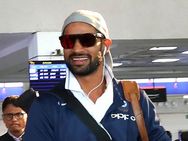 உங்களால் குடும்பத்தை துபாயிலேயே விட்டுவிட்டேன்.. டிவிட்டரில் கோபம் காட்டிய ஷிகர் தவான்