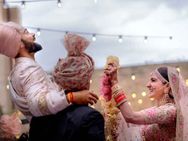 கோஹ்லியா அனுஷ்காவா யார் பெருசுன்னு லைக்ஸ் வாங்கிக்காட்டு.. ஒன்றாக போஸ்ட் செய்த புதுஜோடி!