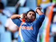 4 வருஷத்துல போட்டதே 10 பந்துதான்… ஆனால் ஆல்ரவுண்டரில் நம். 10… யாரு, கோஹ்லிதான்!