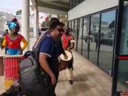 வாவ்.. என்ன ஒரு வெல்கம்.. இந்திய அணிக்கு தென்னாப்பிரிக்காவில் கிடைத்த வித்தியாசமான வரவேற்பு!