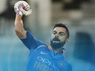 பல சாதனைகளை பாக்கெட்டுக்குள் போட்டுக்கொண்ட கோஹ்லி.. ஒரே போட்டியில் ஓஹோன்னு வாழ்க்கை!