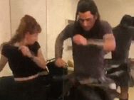 மீண்டும் நீளமாக முடி.. பெண் போல நடனம்.. தல டோணியின் வித்தியாசமான வீடியோ!