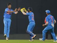 வாஷிங்டன் சுந்தர், தினேஷ் கார்த்திக், விஜய் சங்கர்.. தமிழக வீரர்கள் மட்டுமல்ல தமிழும் விளையாடுகிறது!