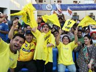 ஐபிஎல் போட்டிக்கு டிக்கெட் வாங்க ஐதராபாத், பெங்களூருவில் முண்டியடிக்கும் சிஎஸ்கே ரசிகர்கள்