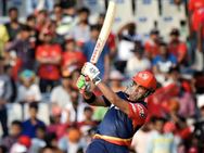 டெல்லி டேர்டெவில்ஸ் கேப்டன் பதவியில் இருந்து கம்பீர் விலகினார்... ஸ்ரேயாஸ் கேப்டனாகிறார்