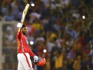 கிறிஸ் கெயில் அதிரடி ரன்குவிப்பு தொடர்கிறது... ஆரஞ்ச் கேப் வென்றார்!