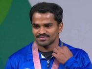 காமன்வெல்த் போட்டியில் முதல் பதக்கம்… டிரக் டிரைவர் மகன் புதிய சாதனை