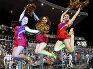 பாலியல் தொல்லை.. ஆடை மாற்றம்.. ரசிகர்களின் கிண்டல்.. ஐபிஎல் சியர் லீடர்களுக்கு நடக்கும் கொடுமைகள்