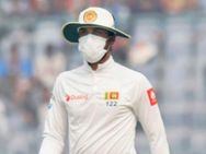 பந்தை நோண்டிய சண்டிமால்.. ஒரு டெஸ்ட் போட்டியில் ஆட ஐசிசி தடை!