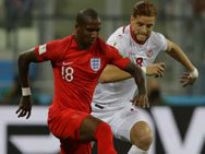 கடைசி வரை தண்ணி காட்டிய துனிஷியா.. திக்குமுக்காடிப் போன இங்கிலாந்து.. கடைசி நேர கோலால் வெற்றி!