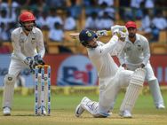 உமேஷ் புயலில் விழுந்த 100வது விக்கெட்.. சதம் போட்ட 8வது இந்திய வேகப்பந்து வீச்சாளர்!