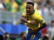 16வது முறையாக உலகக் கோப்பை காலிறுதி.... பிரேசில் புதிய சாதனை!