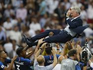 டெஸ்சாம்ப்ஸ்க்கு இரண்டாவது உலகக் கோப்பை..... புதிய சாதனை படைத்தார்!