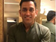 பாத்ரூமில் பாடகருடன் சேட்டிங்..... கூல் கேள்விக்கு கூல் பதில்!