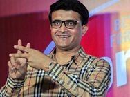 பிளேயர்ஸை சும்மா மாத்திட்டே இருந்தா எப்படி.. மக்கள் மனதை அப்படியே பேசிய கங்குலி