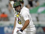 பாக். பேட்ஸ்மேன் நசிர் ஜம்ஷத்துக்கு 10 வருட தடை.. பாக். கிரிக்கெட் போர்டு அதிரடி