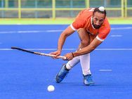 விராட் கோஹ்லியை மிஞ்சினார்.. ஹாக்கி வீரர் சர்தார் சிங் சூப்பரப்பு!