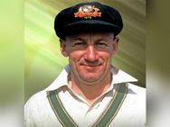 மறைந்த பின்னும் ட்ரென்டாகும் சாதனையாளர் சர் டொனால்ட் பிராட்மேன்.. அவரது 110வது பிறந்த நாள் இன்று