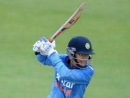 சாதனைகளை முறியடிக்கிறார்.. புதிதாக உருவாக்குகிறார்.. மிரள வைக்கும் ஸ்மிருதி மந்தனா!