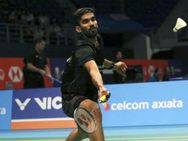 உலக பாட்மின்டனில் இந்தியர்கள் சூப்பர்... காலிறுதிக்கு முந்தைய சுற்றில் ஸ்ரீகாந்த், சிந்து, சாய்னா!