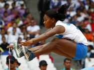 எனக்கு 12 விரல்கள் உள்ளன. அதற்கேற்ற ஷூ கிடைக்குமா? பல் வலியோடு தங்கம் வென்ற ஸ்வப்னாவின் ஆசை