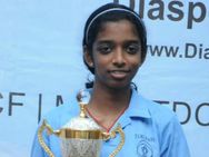 தம்பி பிரக்ஞானந்தாவைத் தொடர்ந்து... சென்னையின் வைஷாலி சாதனை.. பெண்கள் கிராண்ட் மாஸ்டரானார்!