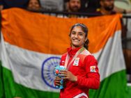 சரியான வசதிகளை கொடுத்தால் தான் ஒலிம்பிக்கில் பதக்கம் கிடைக்கும்.. மல்யுத்த வீராங்கனை வினேஷ்