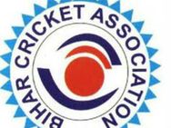 முதல்ல தேர்வாளரா இருங்க.. அப்புறம் நீங்களே மேட்ச் ஆடுங்க.. பீகார் கிரிக்கெட் கூத்து